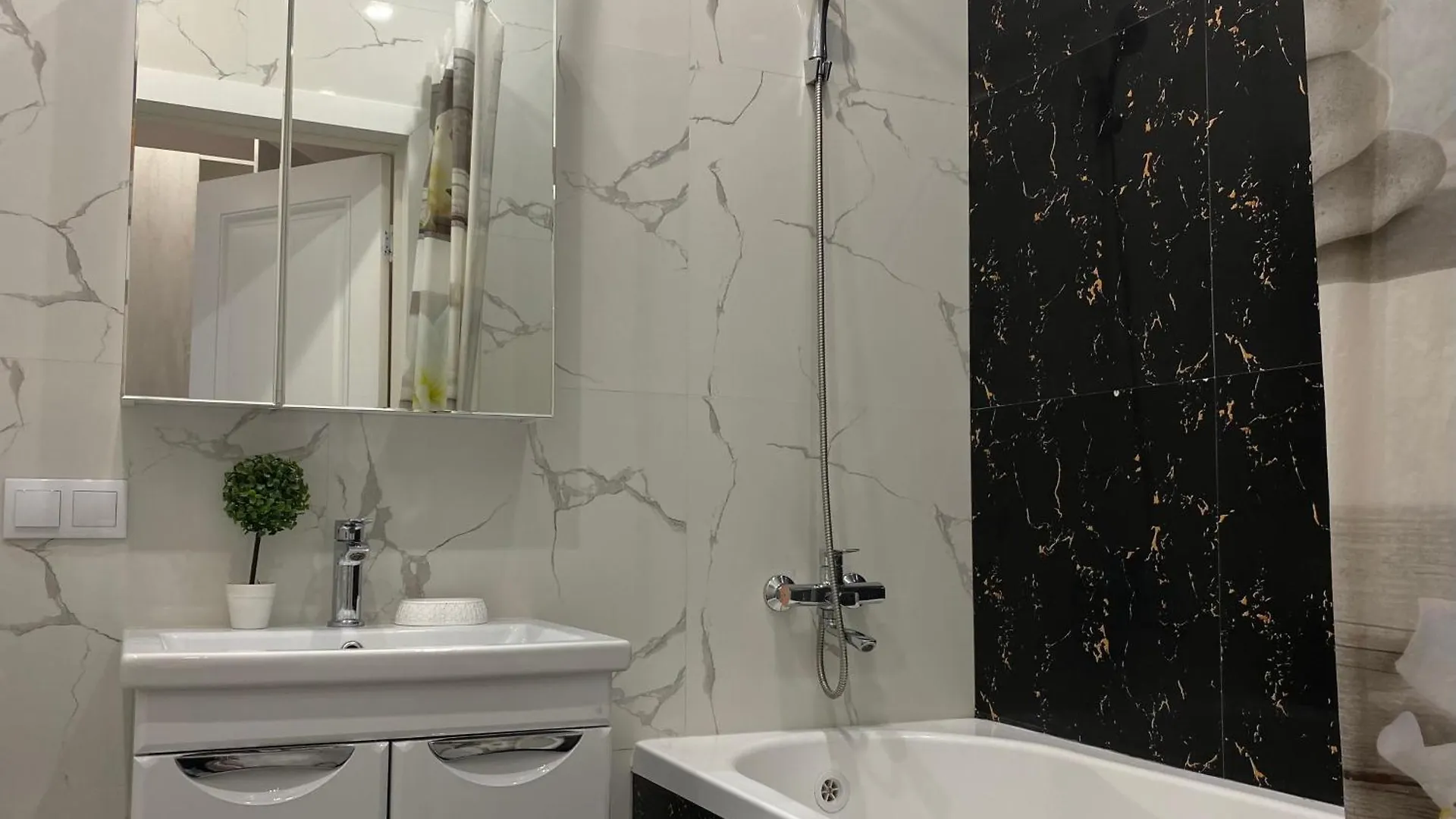 Апартаменты Home In The Capital Астана Казахстан